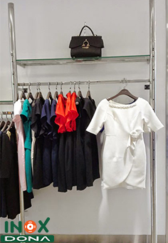 Kệ shop thời trang 02